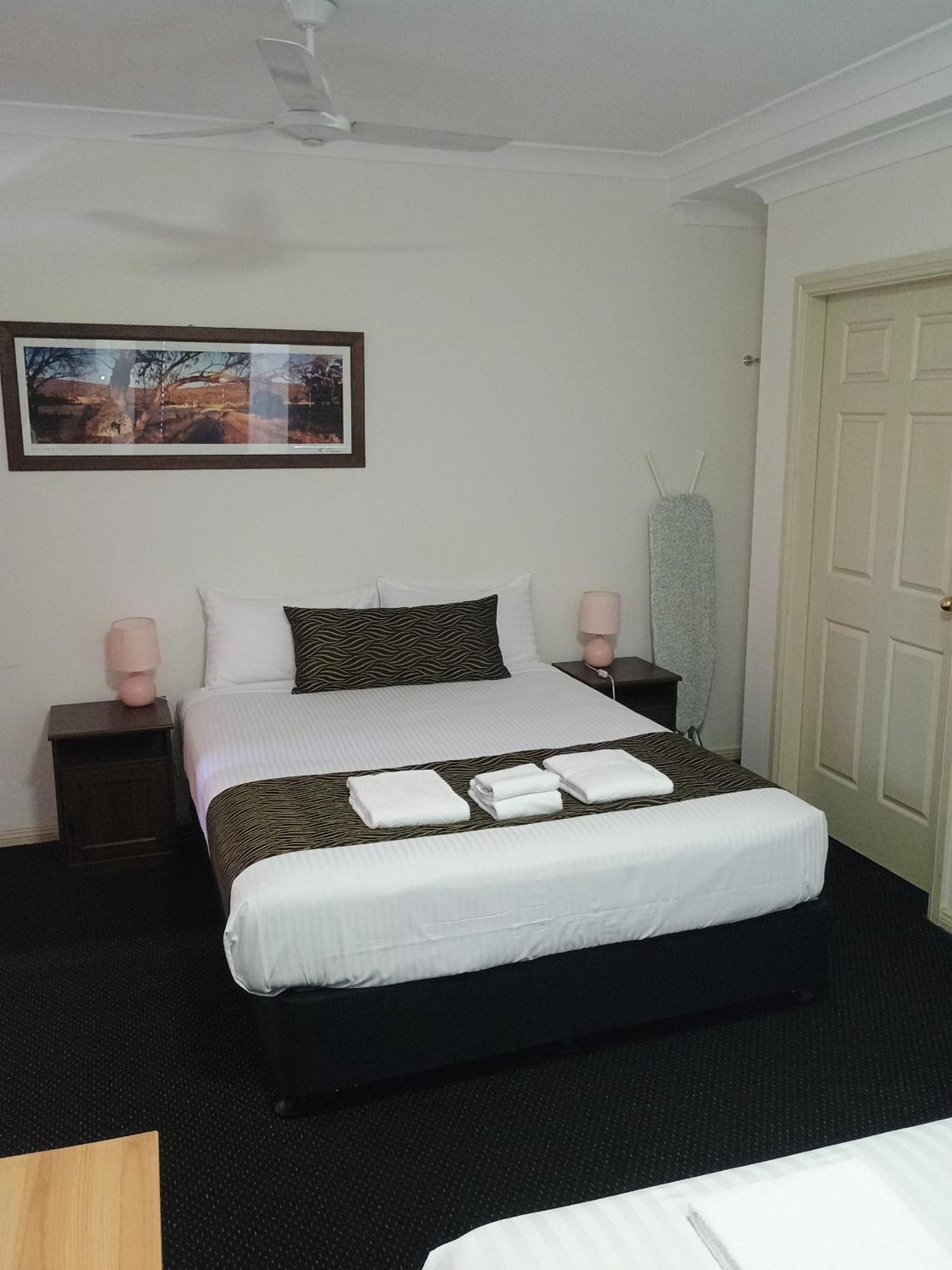 Across Country Motor Inn Dubbo Extérieur photo